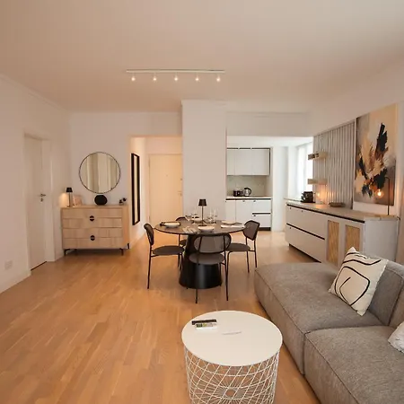 Marble Heights - Luxury 1br With Parking & Balcony Apartmán *