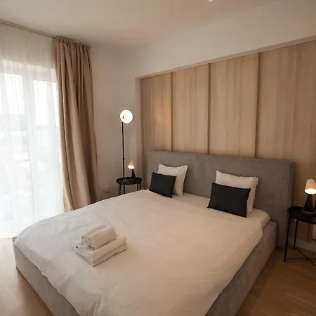 Marble Heights - Luxury 1br With Parking & Balcony Bukarest